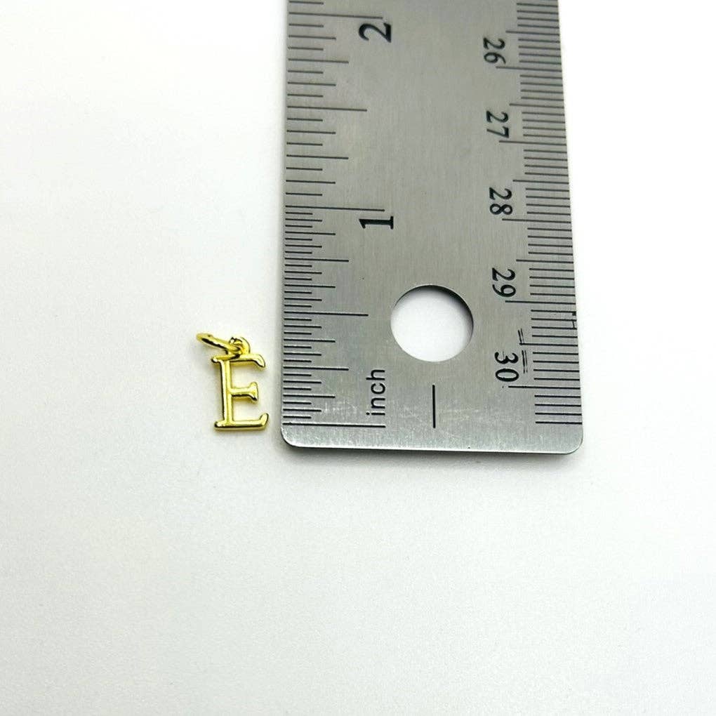 18k Gold Capital Letter Initial Charm, 13x6m: Z