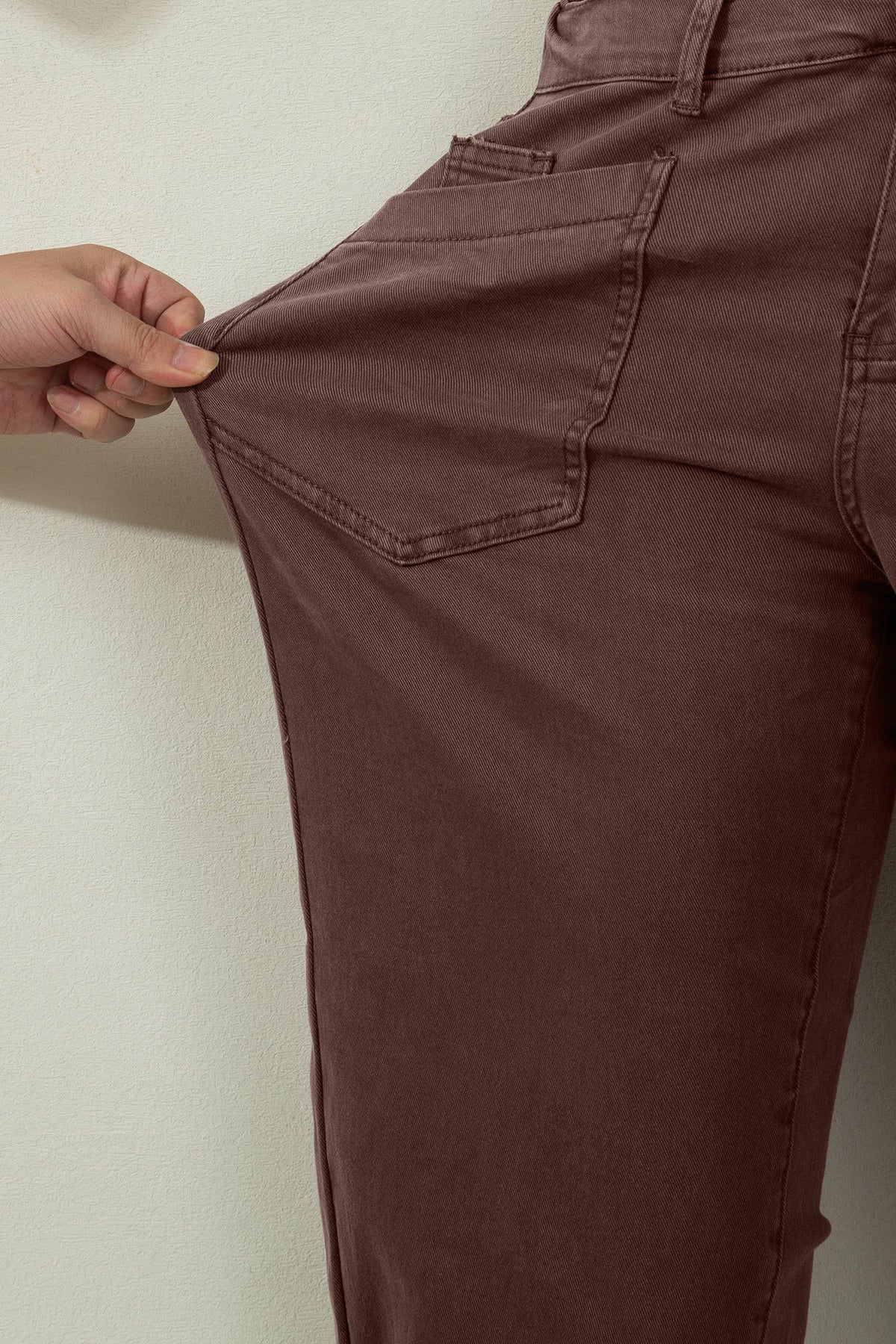 66 Solid Color Square Patch Pocket Ankle-length Barrel Jeans: Brown