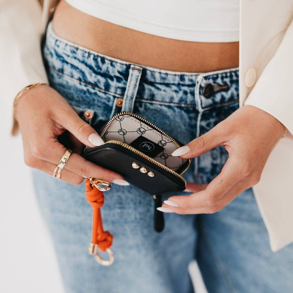 Brynn Clippable Card Wallet: Black