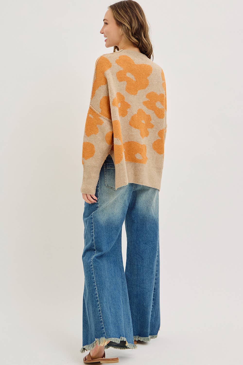 CREW NECK FLORAL LOOSE FIT SWEATER KNIT TOP: PUMPKIN PURPLE / Contemporary