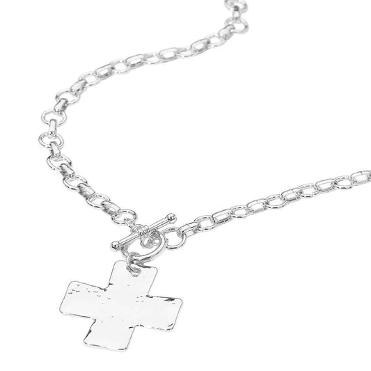 Hammered Metal Cross Pendant Chunky Chain Toggle Necklace: Rhodium
