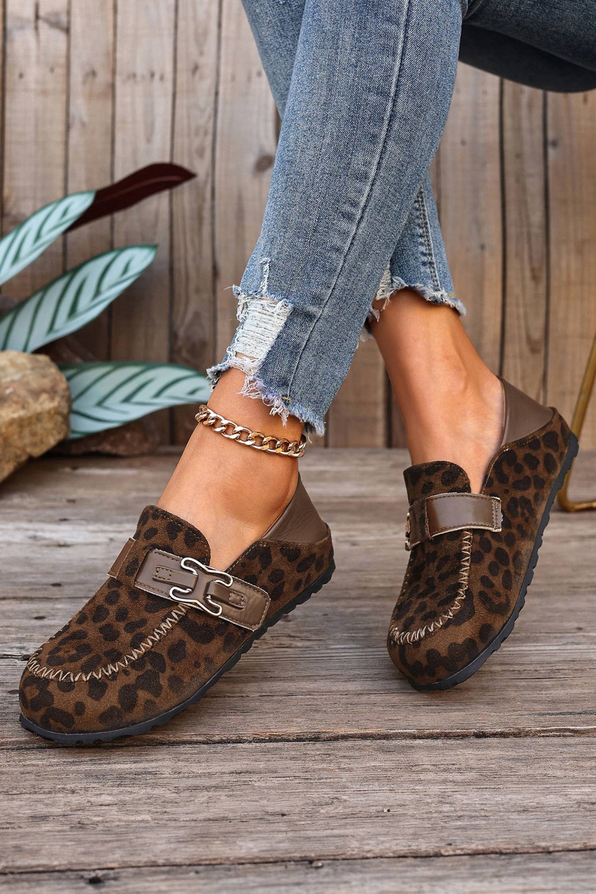 Faux Suede PU Leather Patchwork Retro Buckle Slip On Shoes: Khaki