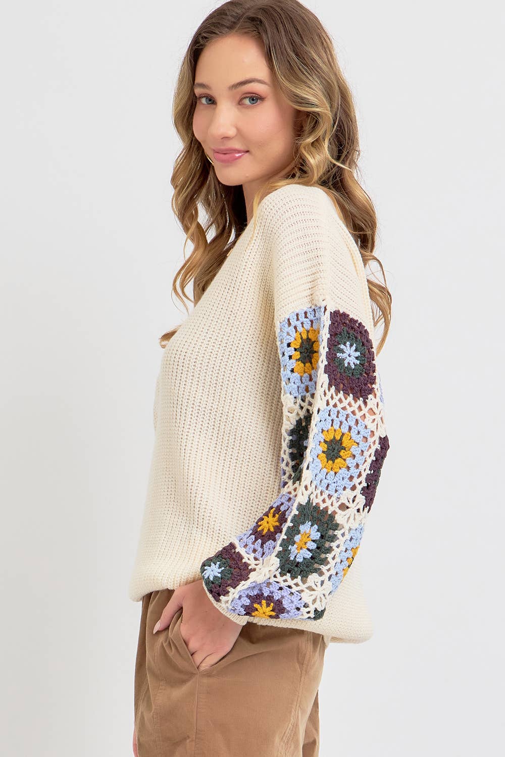 CROCHET PATCHWORK SWEATER: IVORY/ORANGE / Contemporary