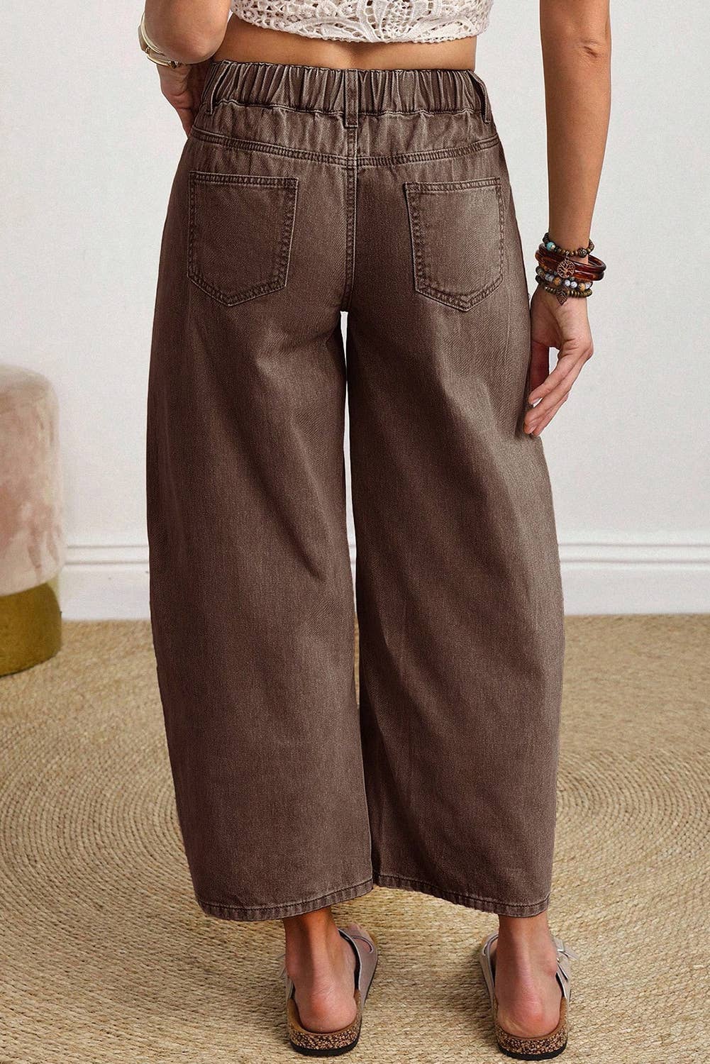 66 Solid Color Square Patch Pocket Ankle-length Barrel Jeans: Brown