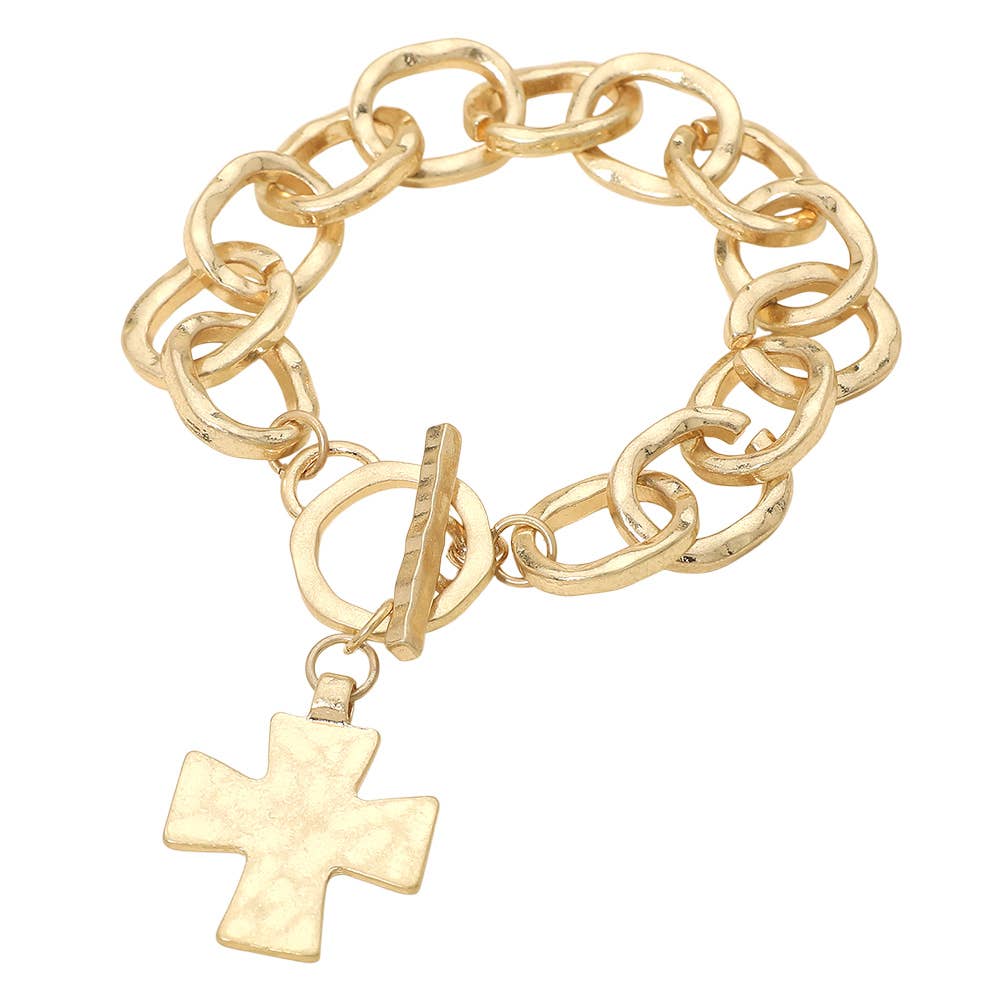 Hammered Metal Cross Charm Chunky Chain Toggle Bracelet: Worn Silver