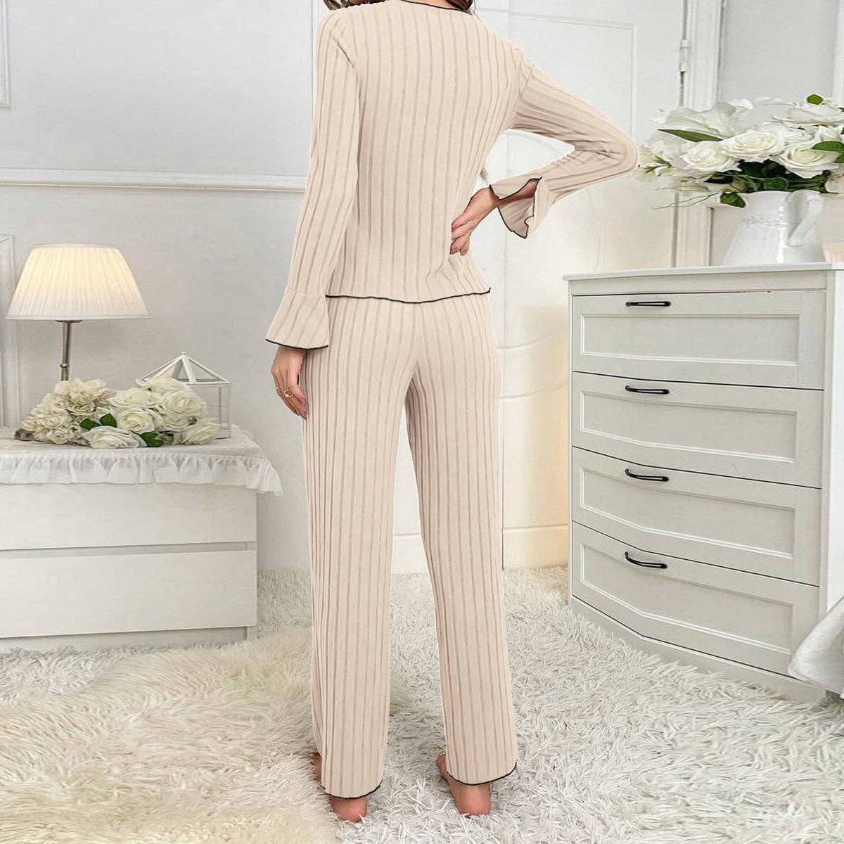 Women's Pajama Set Cozy All-Season Polyester Sleepwear: Off-white