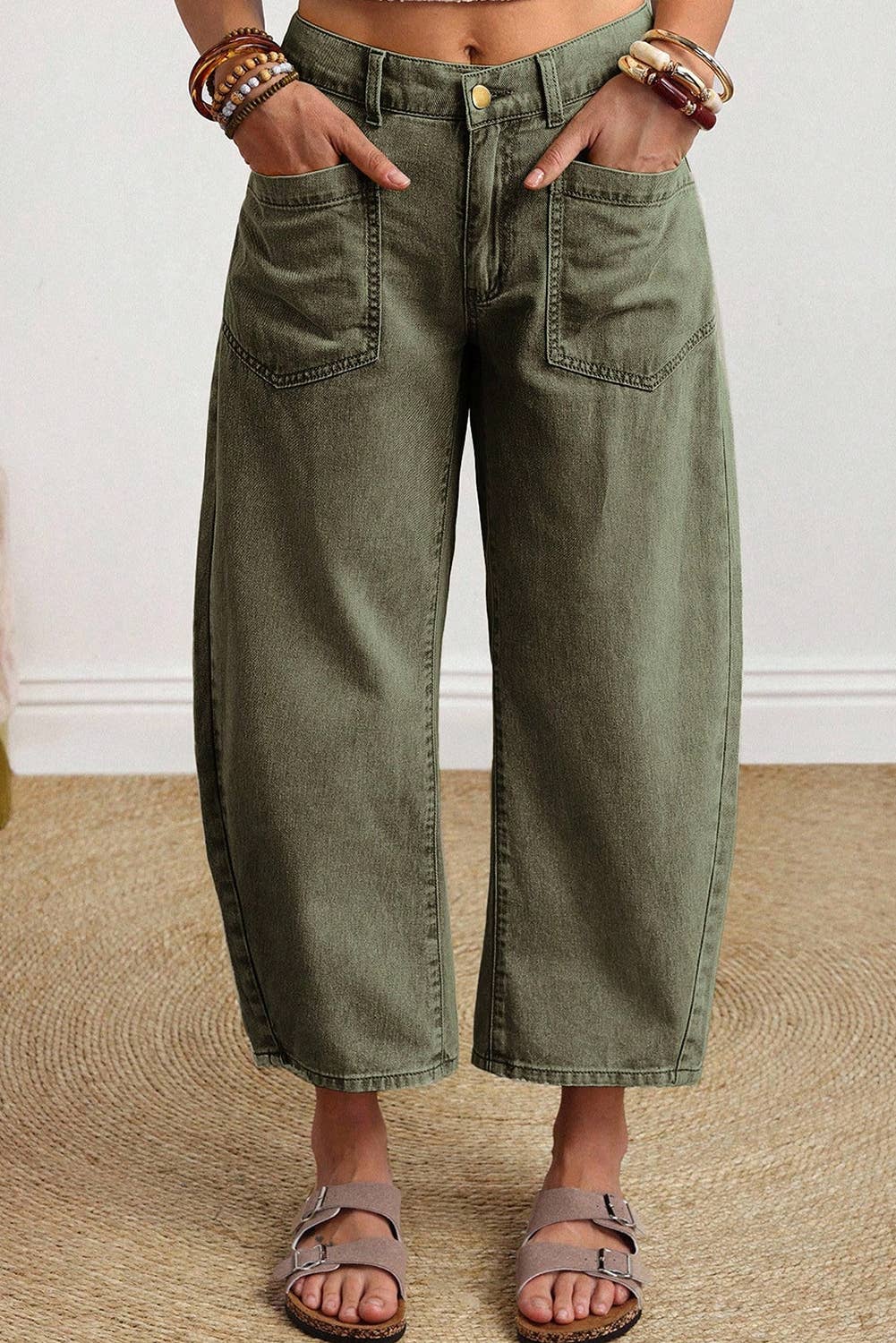 66 Solid Color Square Patch Pocket Ankle-length Barrel Jeans: Brown