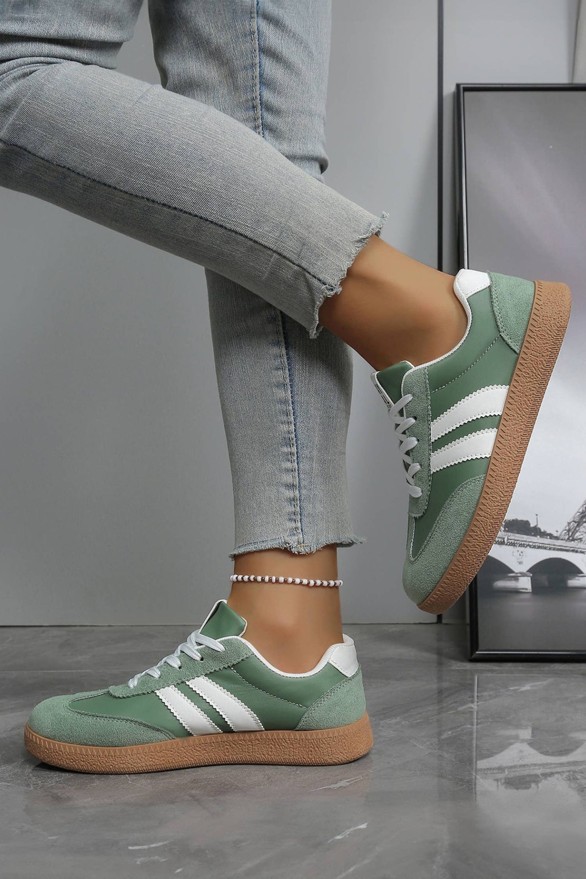 Varsity Color Block Patchwork PU Leather Lace Up Shoes: Ashleigh Blue