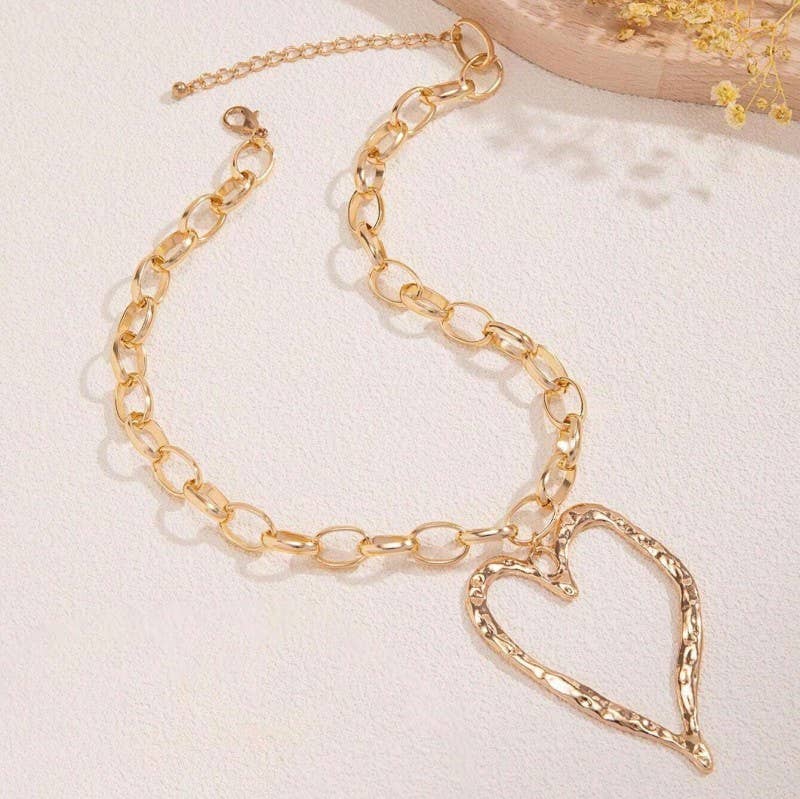 Statement Hammered Open Heart Necklace | 40NK9698: Silver