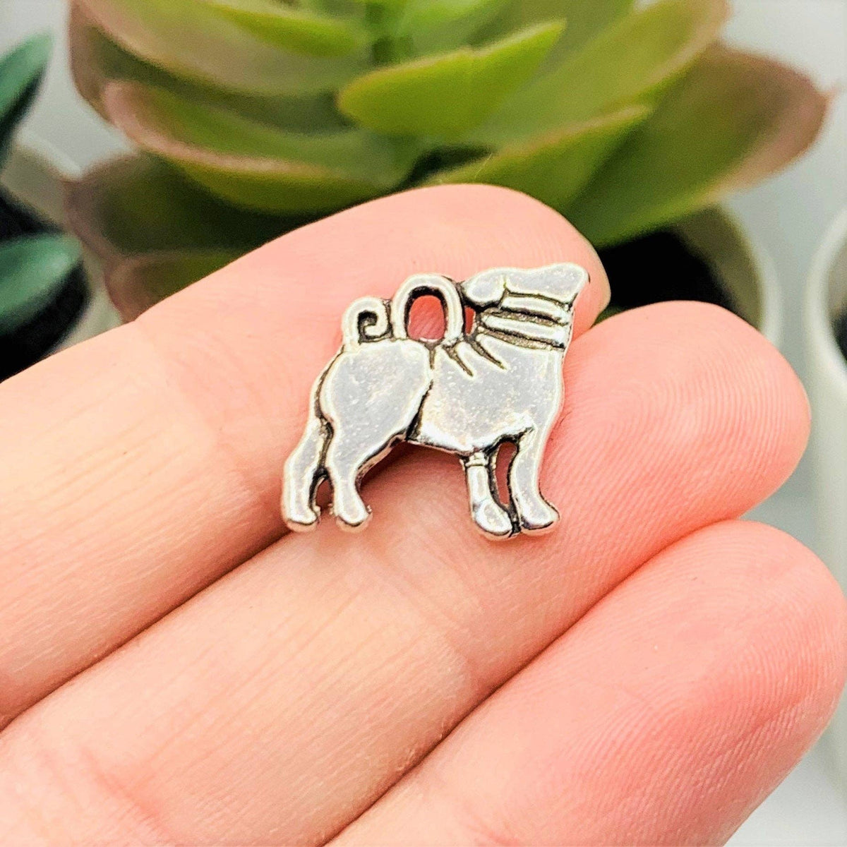 Silver Pug Dog Charms, 16x15mm: 4 Pieces