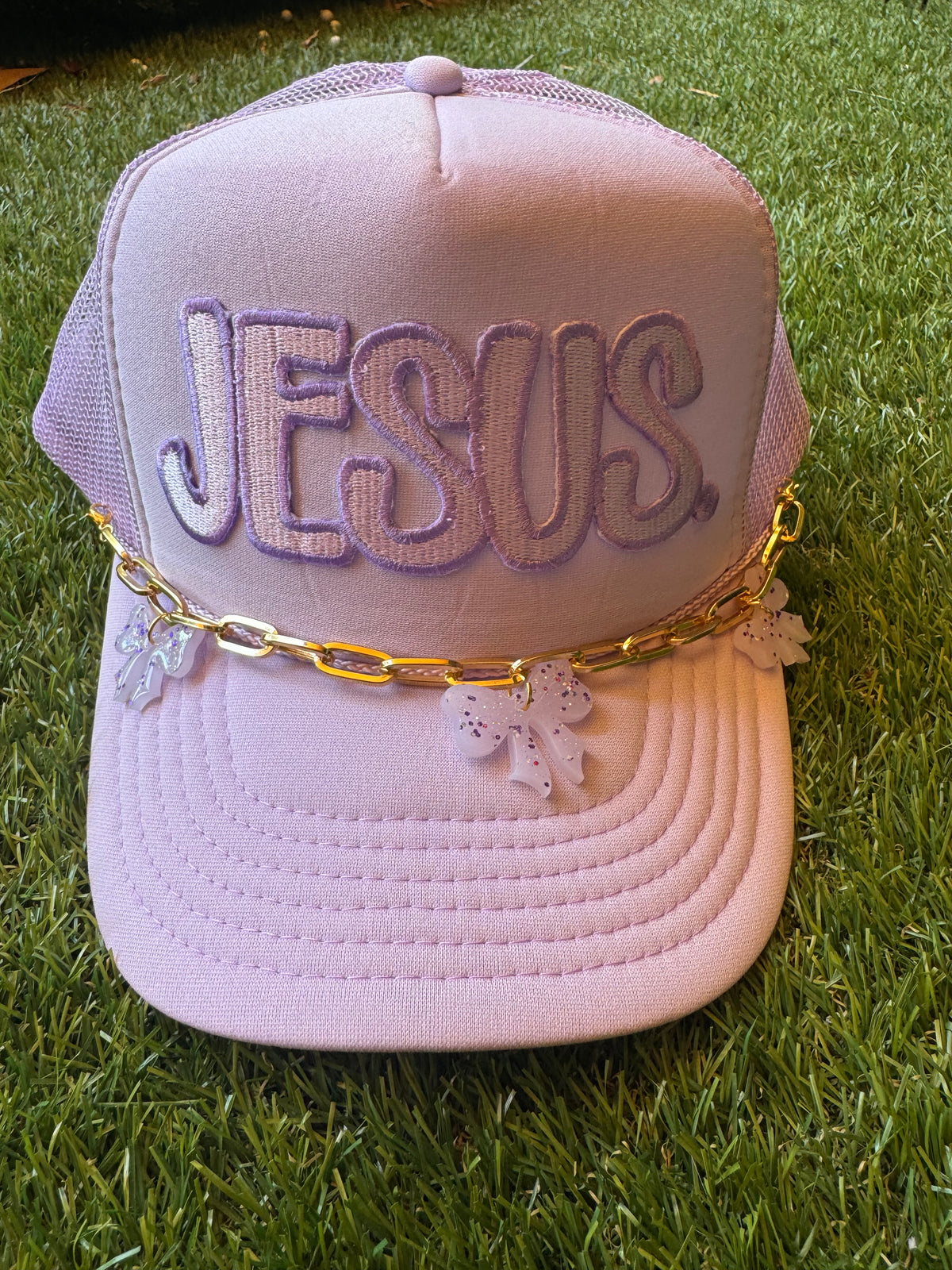 Jesus monochromatic trucker hat with hat chain