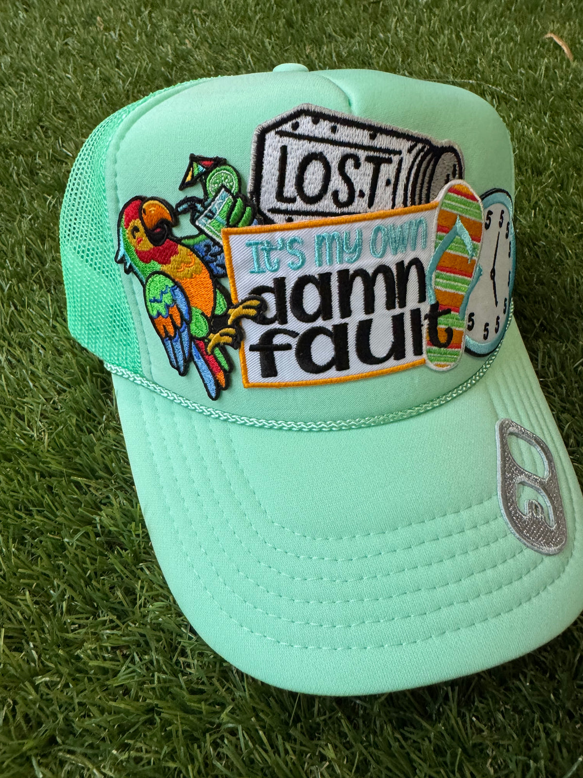 Jimmy Buffet theme trucker hat