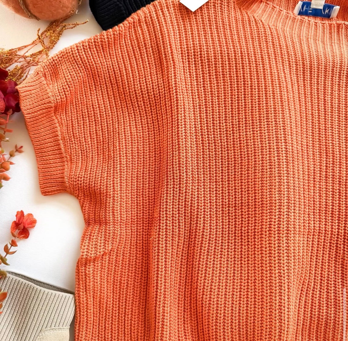 Short Sleeve Pocket Sweater Pumpkin