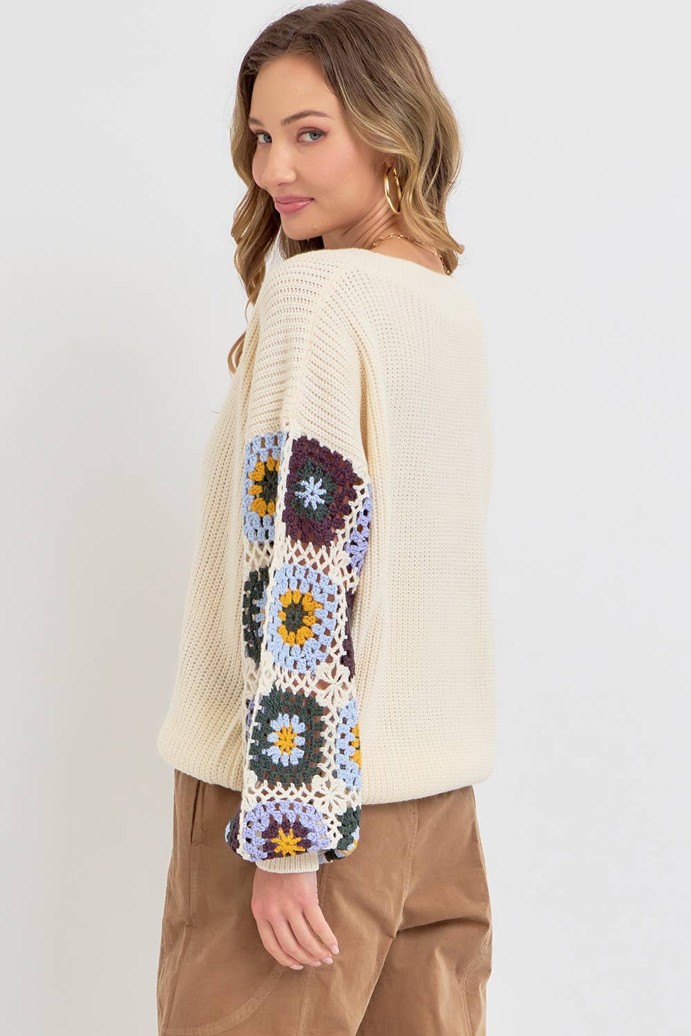 CROCHET PATCHWORK SWEATER: IVORY/ORANGE / Contemporary