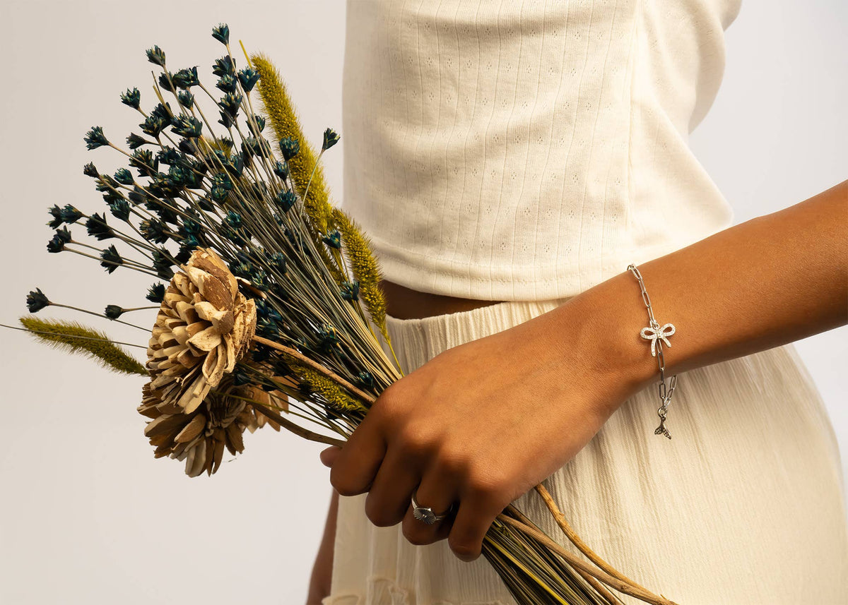 Stainless Steel Paperclip Chain Bracelet: Stainless / 7"