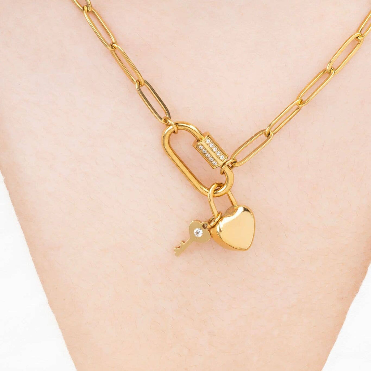 18K Gold PVD Stainless Steel Heart Lock and Key Charm: Gold