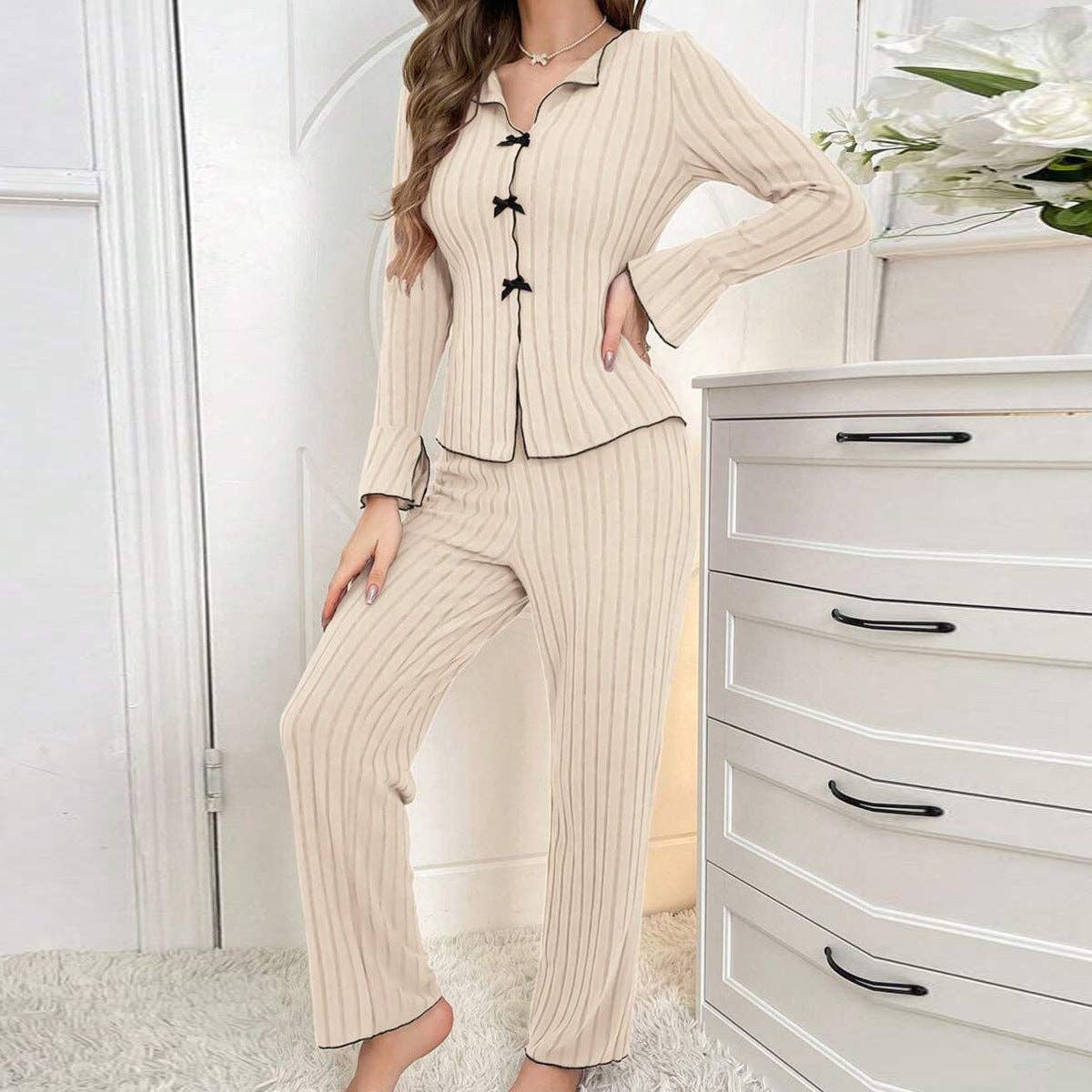 Women's Pajama Set Cozy All-Season Polyester Sleepwear: Off-white