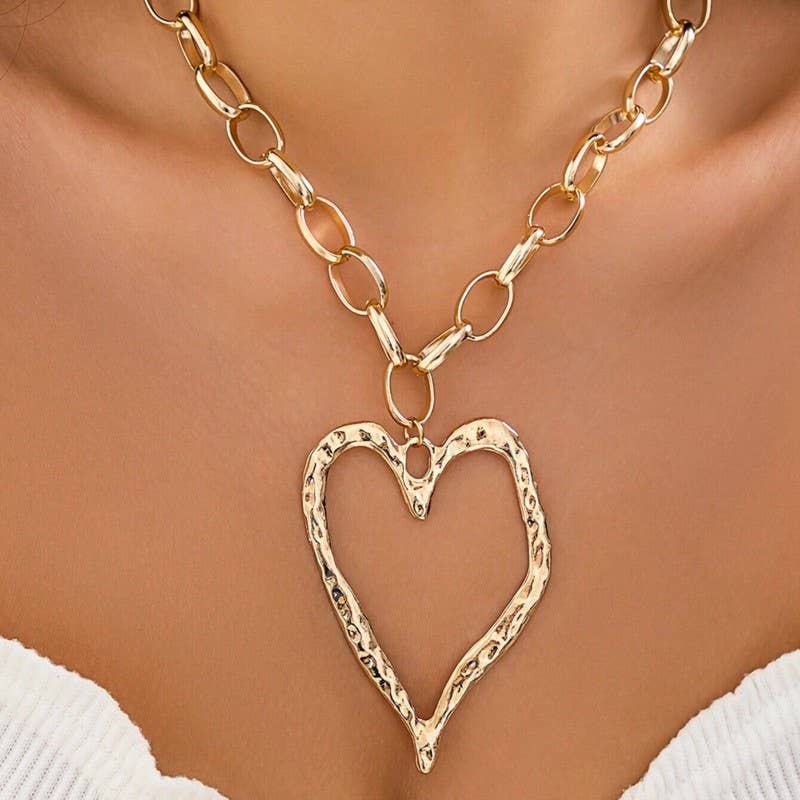 Statement Hammered Open Heart Necklace | 40NK9698: Silver