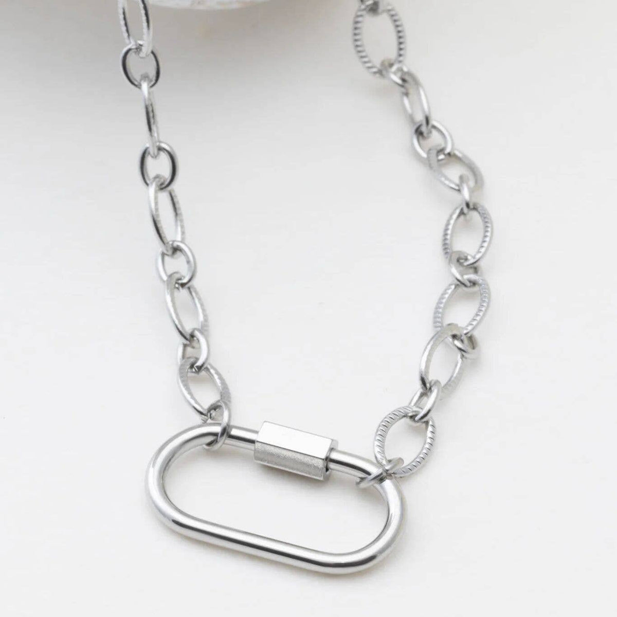 18K Gold PVD Stainless Steel Loop Chain Carabiner Necklace: Stainless / 18"+2"