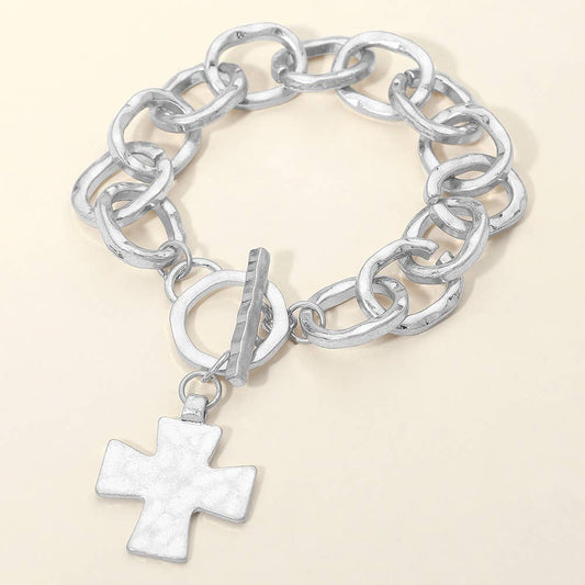 Hammered Metal Cross Charm Chunky Chain Toggle Bracelet: Worn Silver