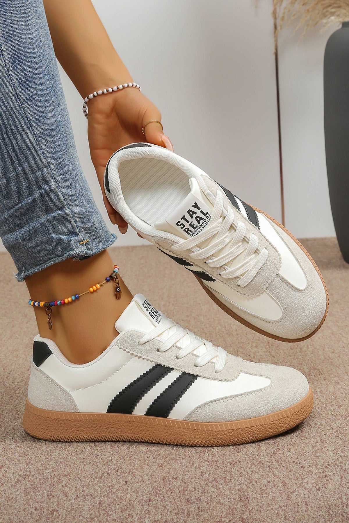 Varsity Color Block Patchwork PU Leather Lace Up Shoes: Ashleigh Blue