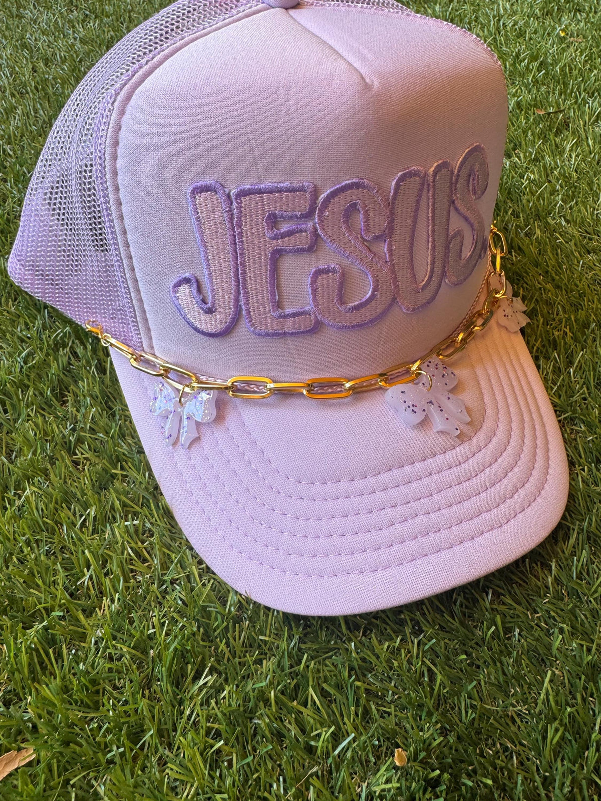 Jesus purple hat with embroidered patch and hat chain