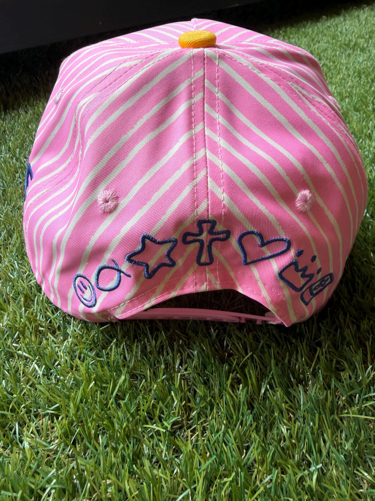 Make Heaven Crowded embroidered canvas hat